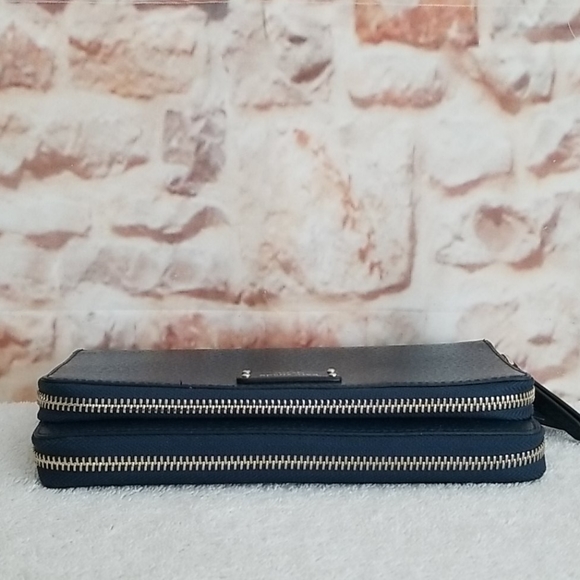 New kate spade Jeanne Large Carryall Wristlet - Picture 3 of 8